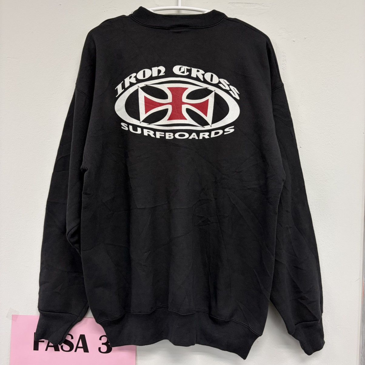 Hanes 1996 Iron Cross Surfboards Sweatshirt for US Olympic team Size US L / EU 52-54 / 3 - 2 Thumbnail
