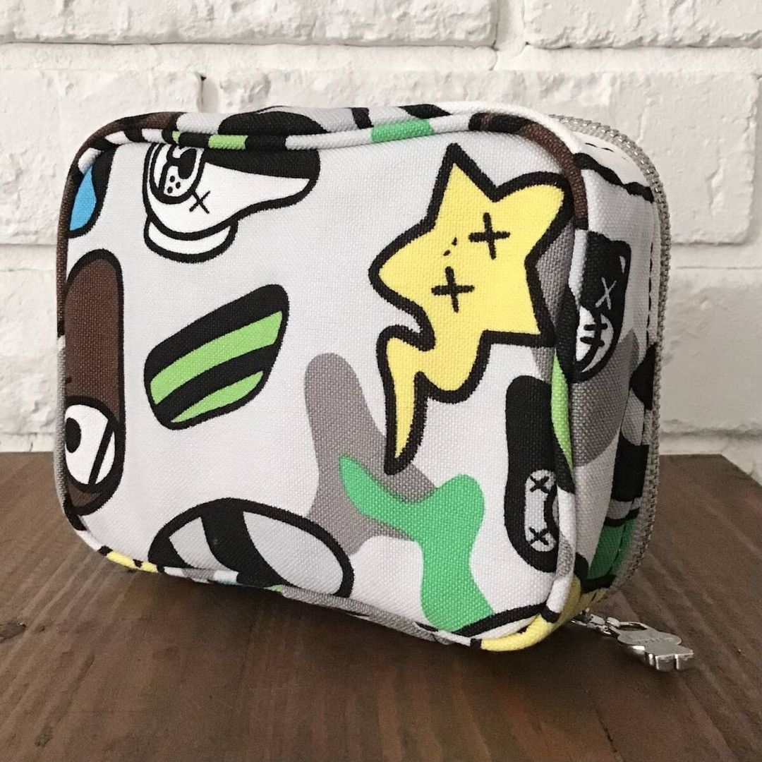 Bape × Kaws × Nigo BAPE × kaws milo animal kingdom pouch a bathing ape NIGO Size ONE SIZE - 1 Thumbnail