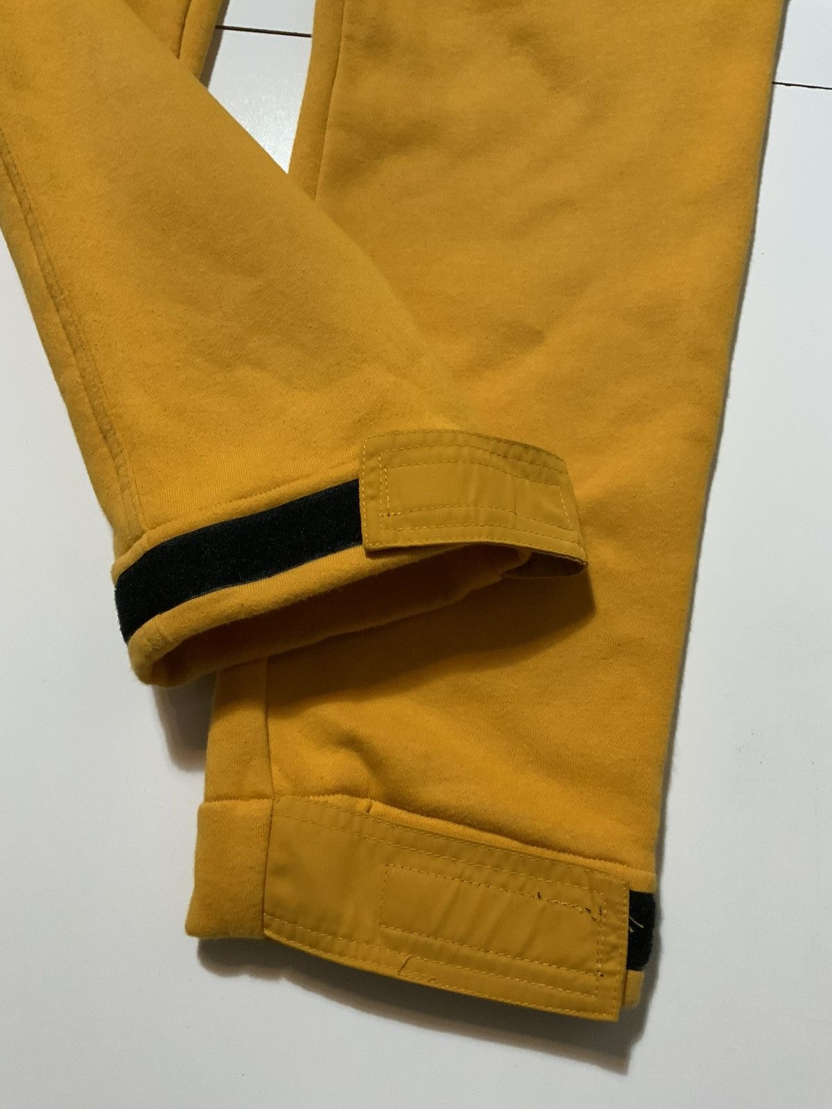 EPTM. EPTM Mustard Yellow Black Straps Cargo Fleece Sweatpants. Size US 32 / EU 48 - 9 Thumbnail