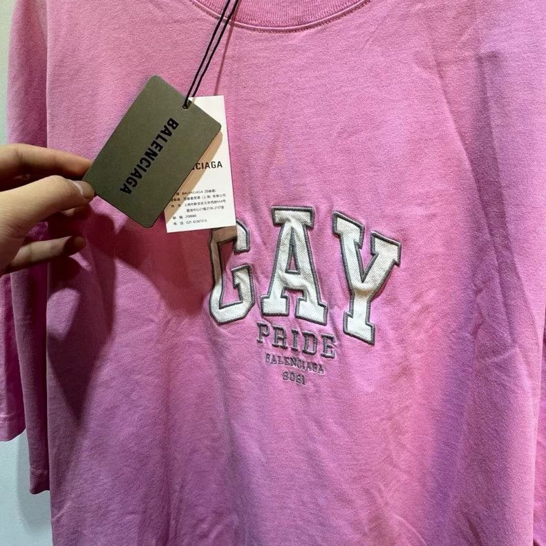 Balenciaga Balenciaga Pink Gay short sleeve Size US M / EU 48-50 / 2 - 2 Thumbnail