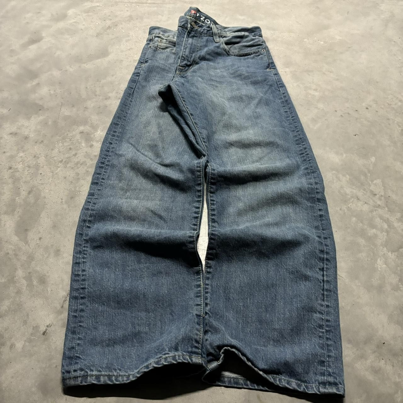 Japanese Brand × Vintage Crazy Vintage Y2K/2000s Grunge Medium Wash Essential Denim Jeans! Size US 33 - 3 Thumbnail