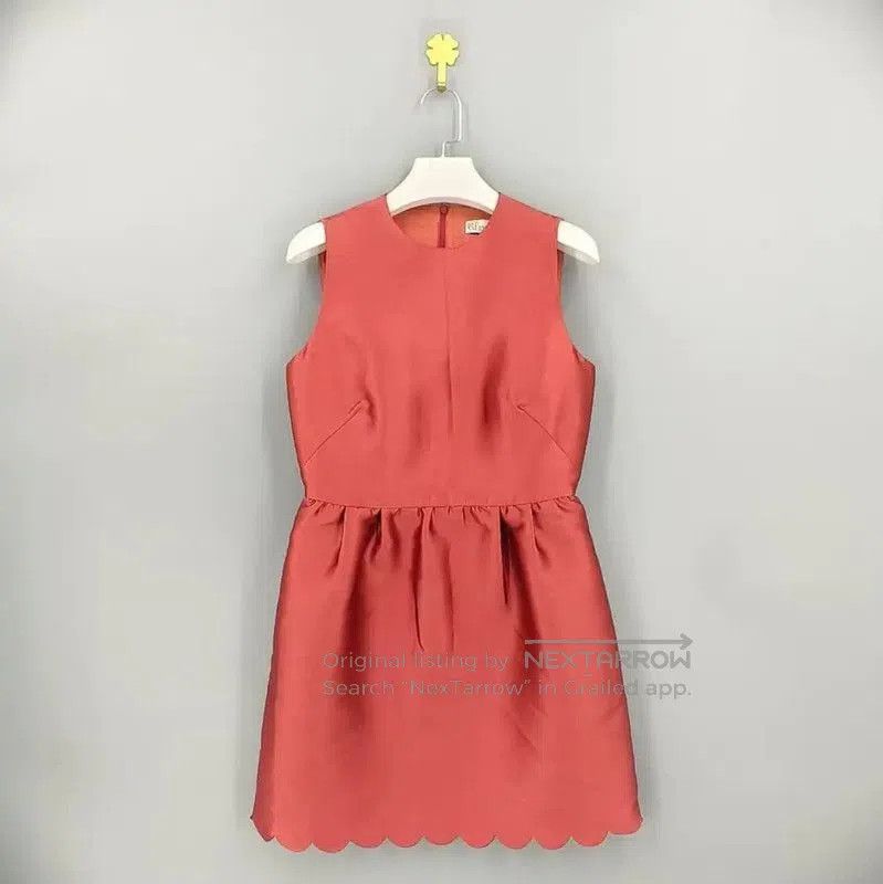 Valentino Valentino Red M Size Women's Dress . Size M / US 6-8 / IT 42-44 - 1 Thumbnail