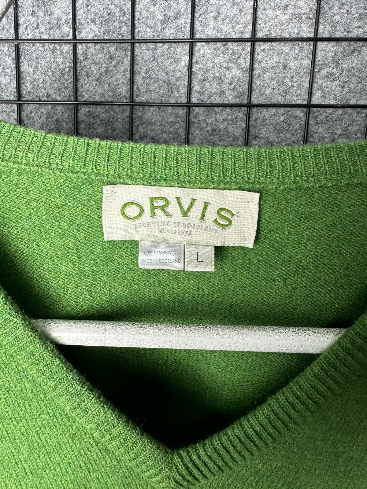 Orvis × Vintage Orvis Streetwear Woollen V Neck Knitted Sweater Size L Size US L / EU 52-54 / 3 - 3 Thumbnail