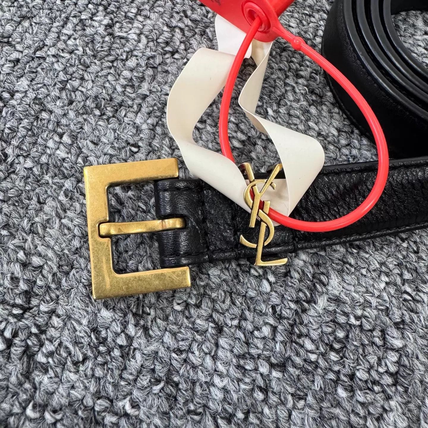 Saint Laurent Paris Saint Laurent Skinny Belt Black Gold Gold Buckle Size ONE SIZE - 1 Thumbnail