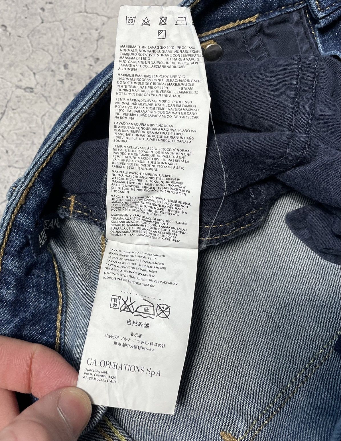 Emporio Armani Emporio Armani Denim Big Logo Rare Luxury Jeans Size 33x32 Size US 32 / EU 48 - 11 Thumbnail