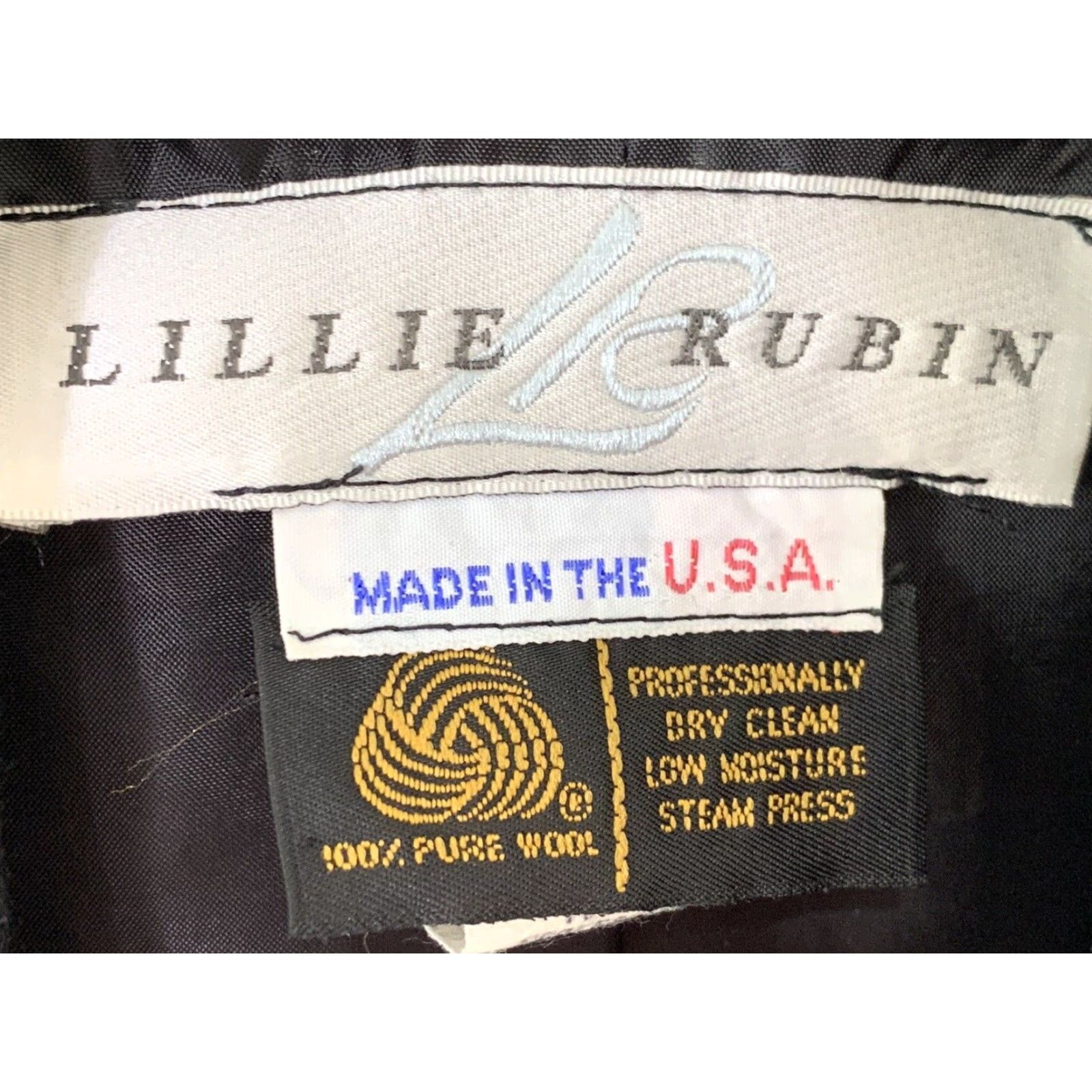 Vintage Vintage Lillie Rubin Crepe 100% Wool Jacket Pant Suit Sz 8 Gold Trim Buttons EUC Size 30" / US 8 / IT 44 - 5 Thumbnail