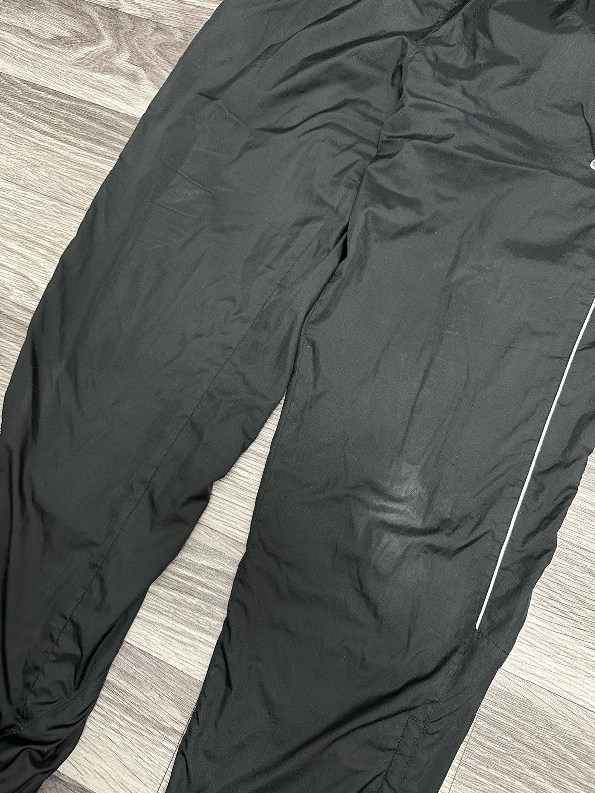 Nike × Vintage Nike Vintage Athletic 90s Baggy Nylon sweatpants trackpants Size US 32 / EU 48 - 2 Thumbnail