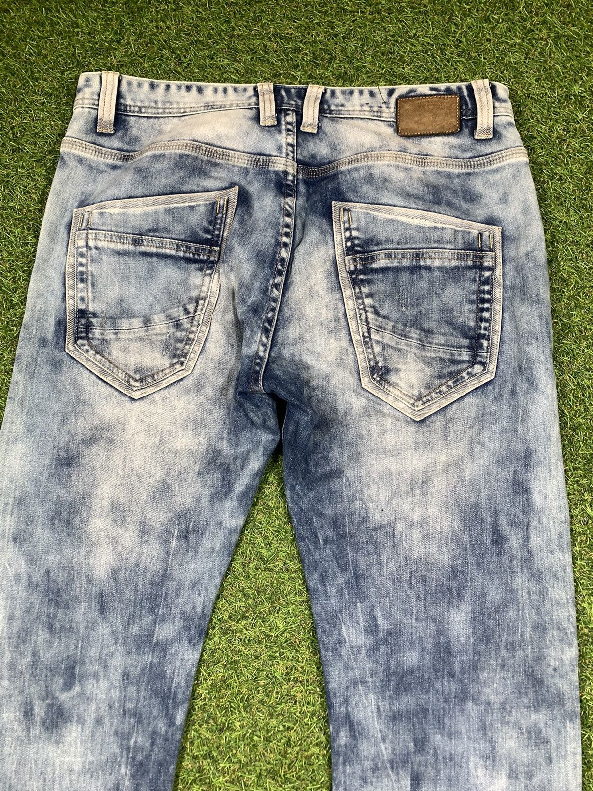 Japanese Brand Vintage Y2K Jeans denim faded Japanese style size 34x32 Size US 34 / EU 50 - 2 Thumbnail