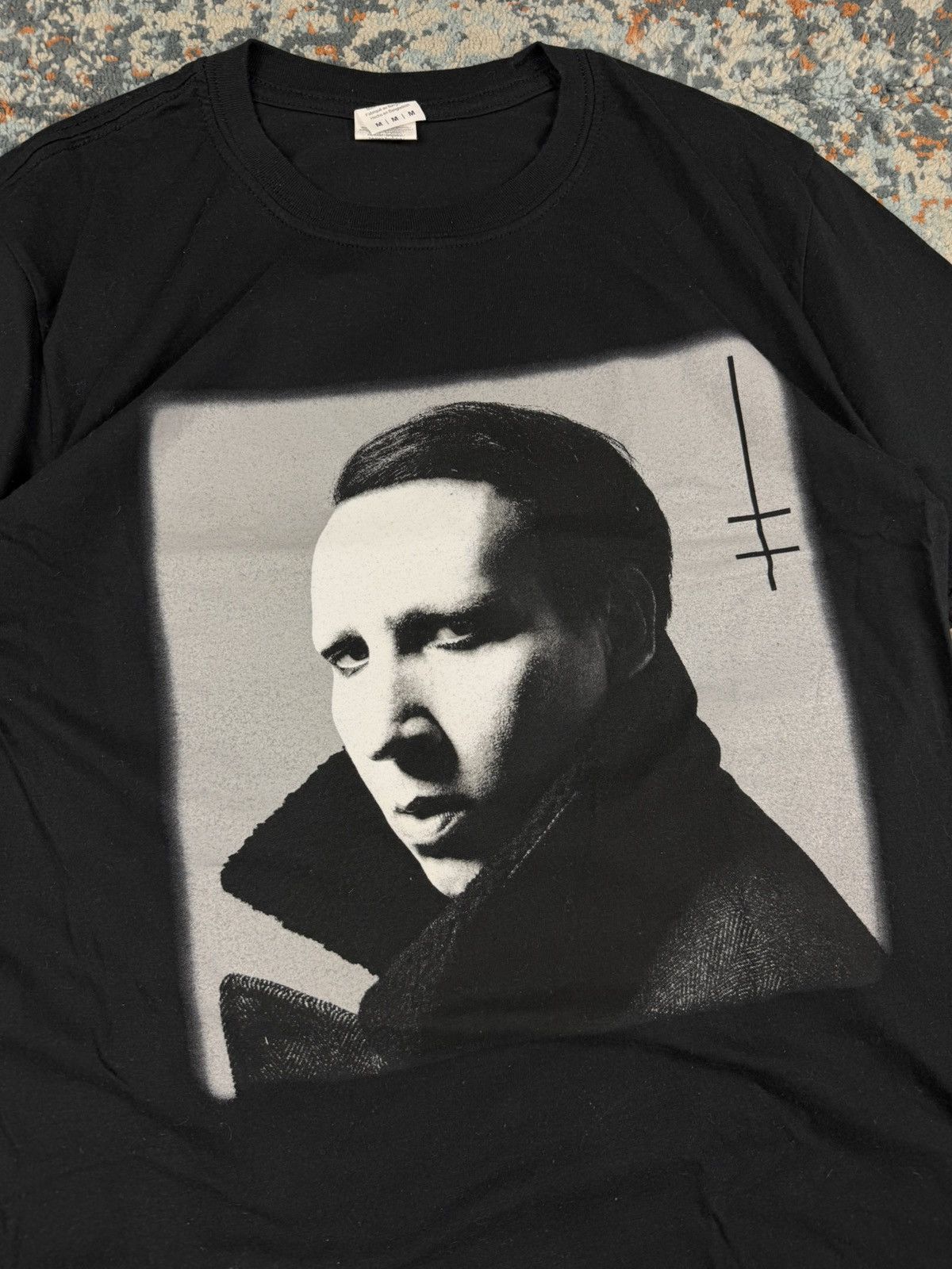 Band Tees × Marilyn Manson × Vintage Vintage 2017 Marilyn Manson heaven upside down tour band tee Size US M / EU 48-50 / 2 - 7 Thumbnail