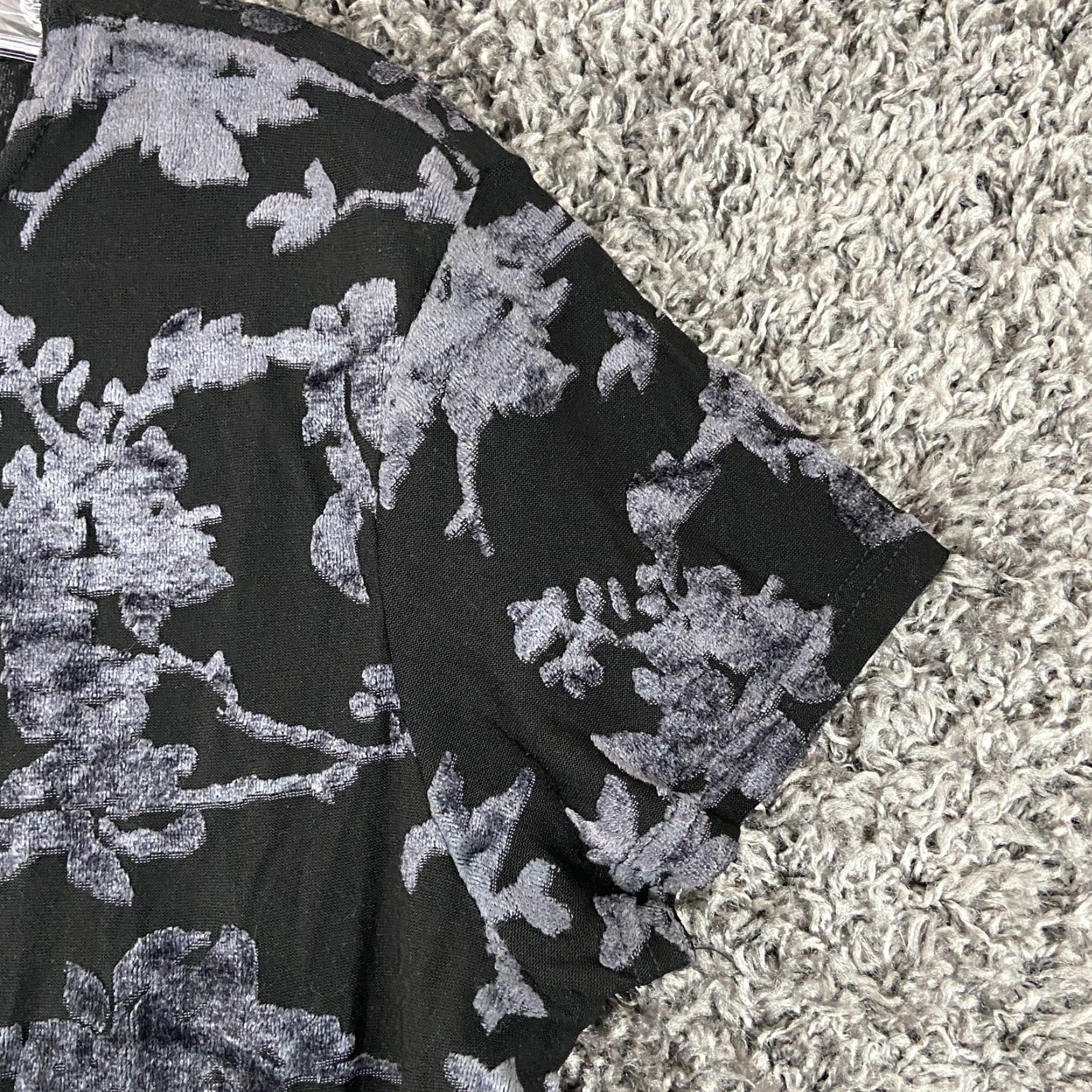 Banana Republic Banana Republic Sheer Blouse Floral Black Short Sleeve Women’s L Size L / US 10 / IT 46 - 3 Thumbnail