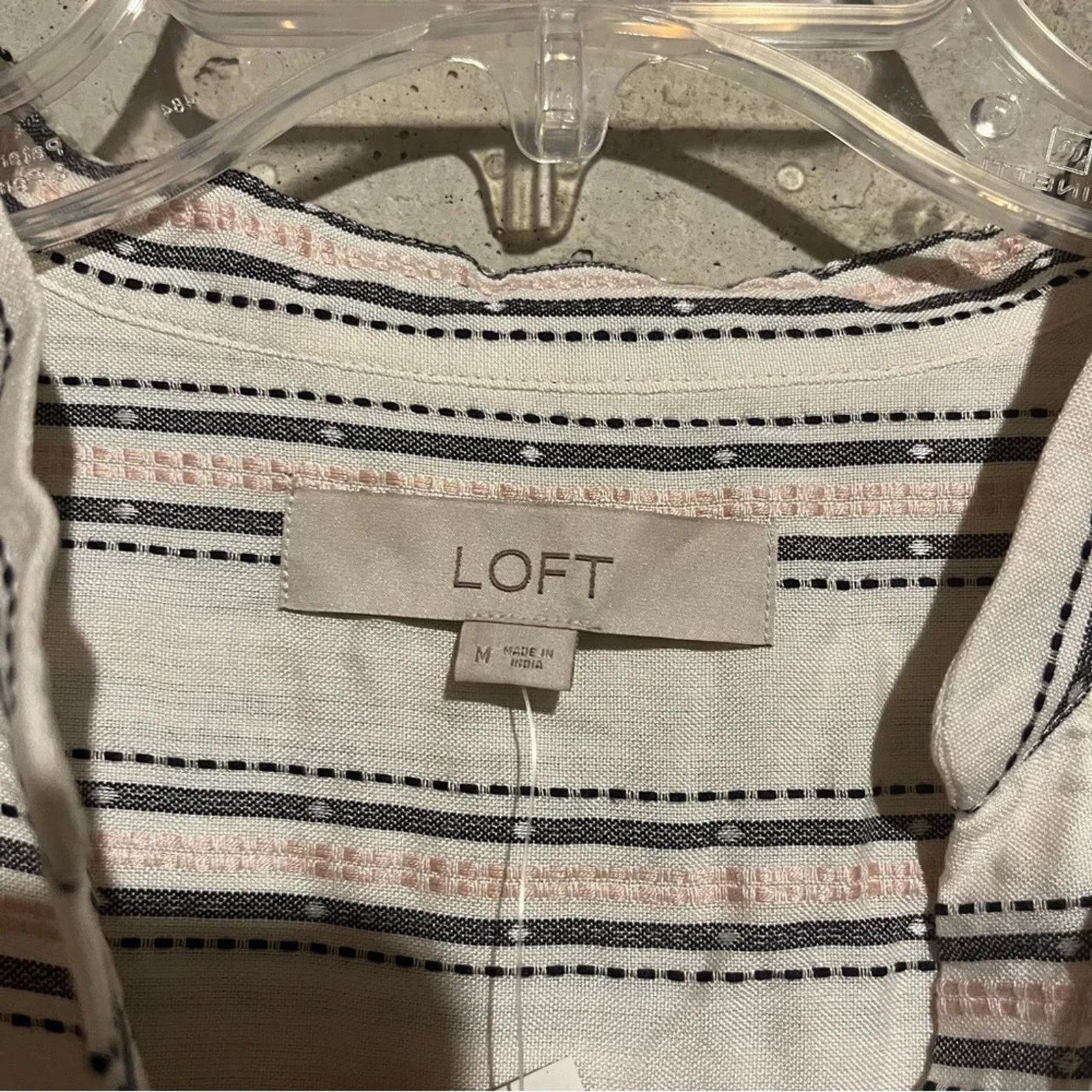 Loft LOFT Blouse NWT Medium White Striped Rayon V Neck Size M / US 6-8 / IT 42-44 - 4 Thumbnail