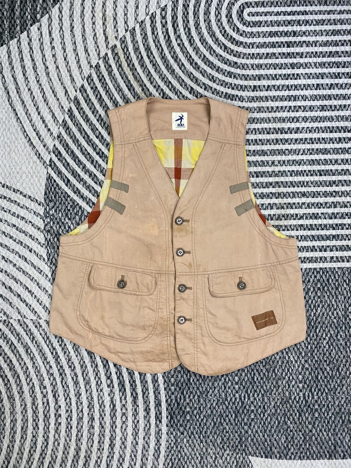 Hai Sporting Gear Vintage Hai Sporting Gear By Issey Miyake Buttoned Vest Size US M / EU 48-50 / 2 - 1 Thumbnail