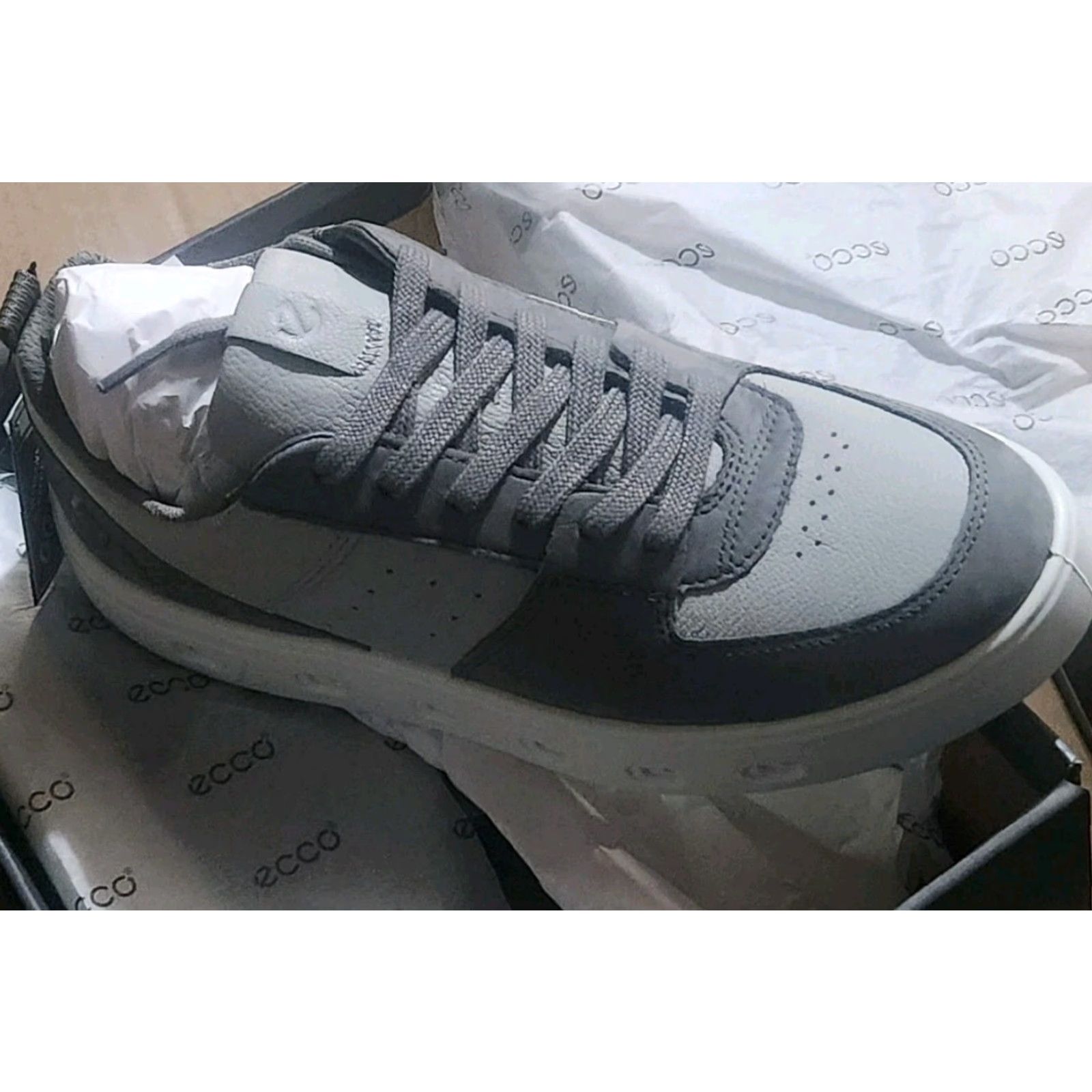 Ecco ECCO Street Sneaker Men's 8.5 Steel/Concrete Gray Street 8.5 Mens Sneaker Size US 9 / EU 42 - 2 Thumbnail
