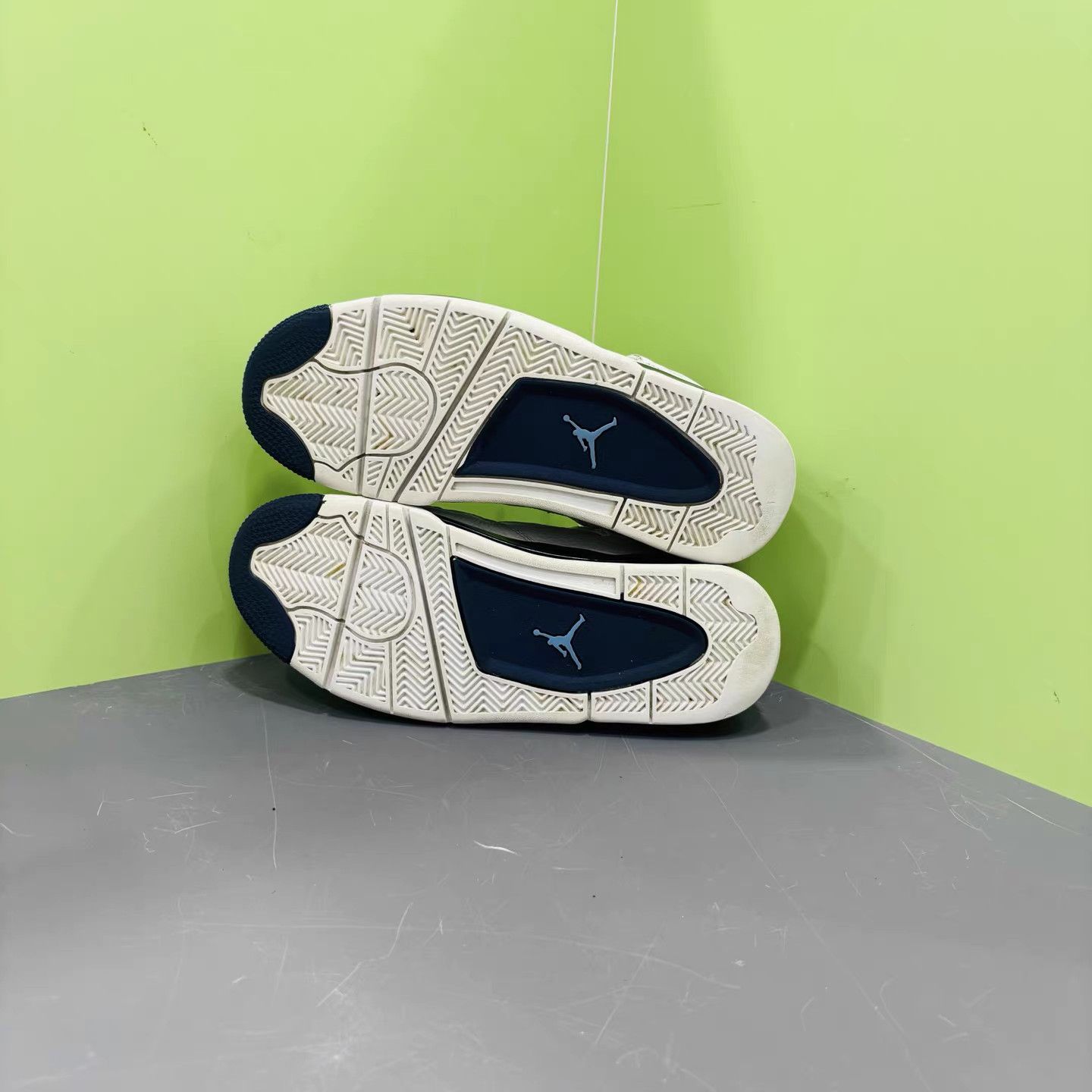 Jordan Brand Air Jordan 4 Basketball Shoes K15 Size US 9.5 / EU 42-43 - 8 Thumbnail