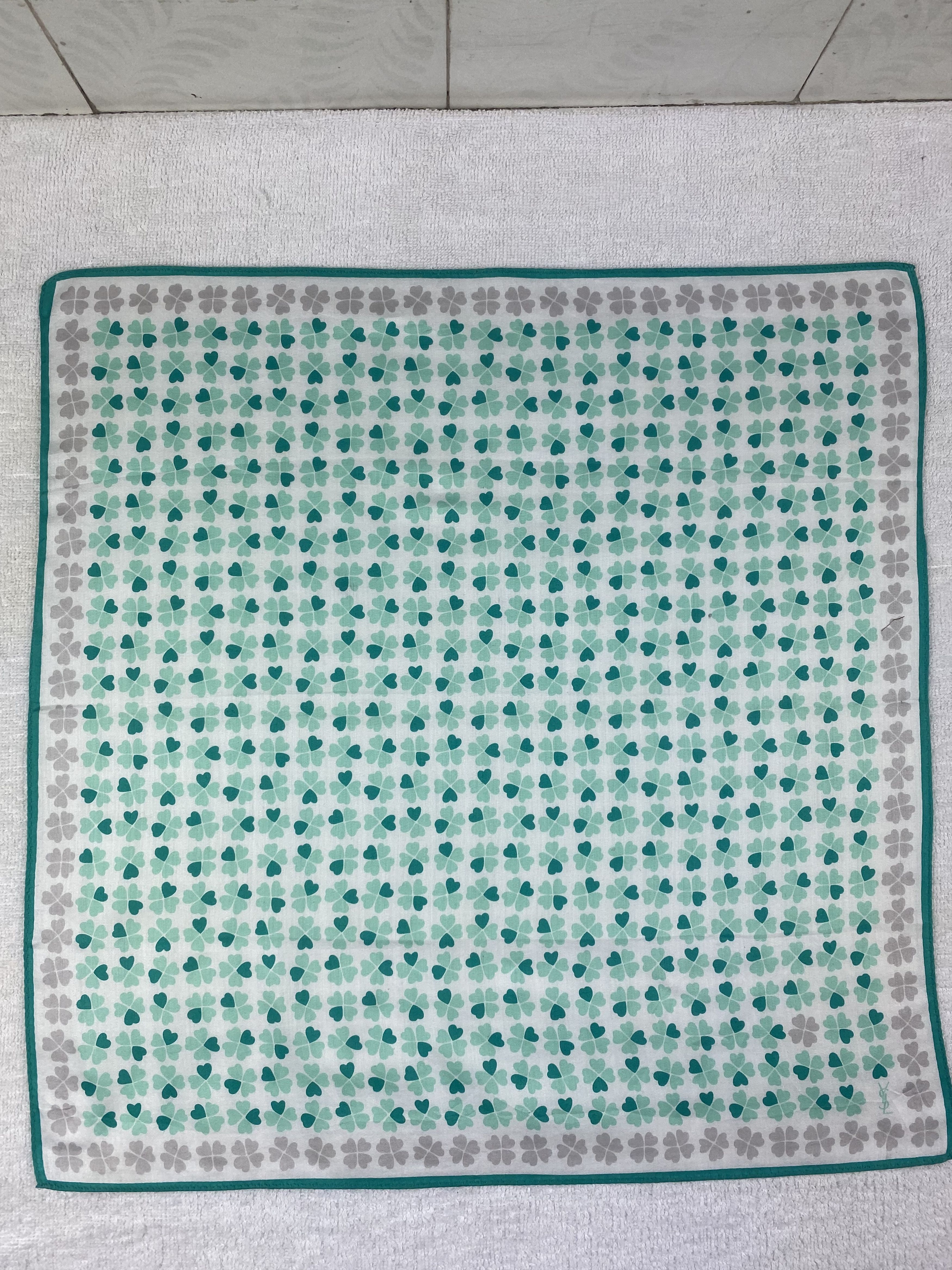 Yves Saint Laurent Yves Saint Laurent Handkerchief / Bandana / Neckerchief Size ONE SIZE - 3 Thumbnail