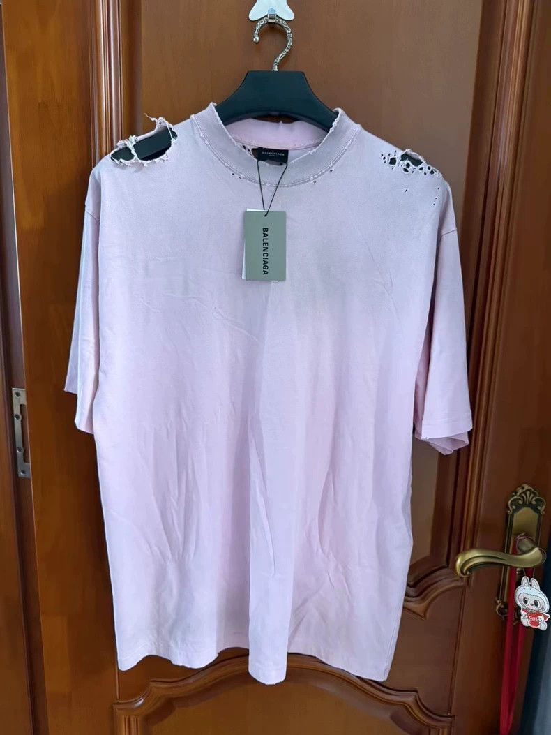 Balenciaga Balenciaga Pink Destruction Short Sleeve Size US M / EU 48-50 / 2 - 2 Thumbnail