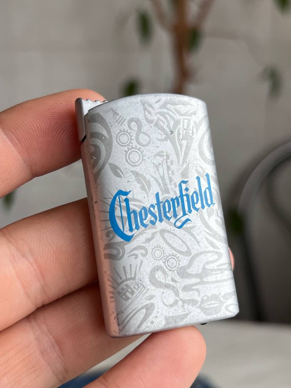 Designer × Vintage Vintage 00s Chesterfield lighter classic logo collections Size ONE SIZE - 1 Thumbnail