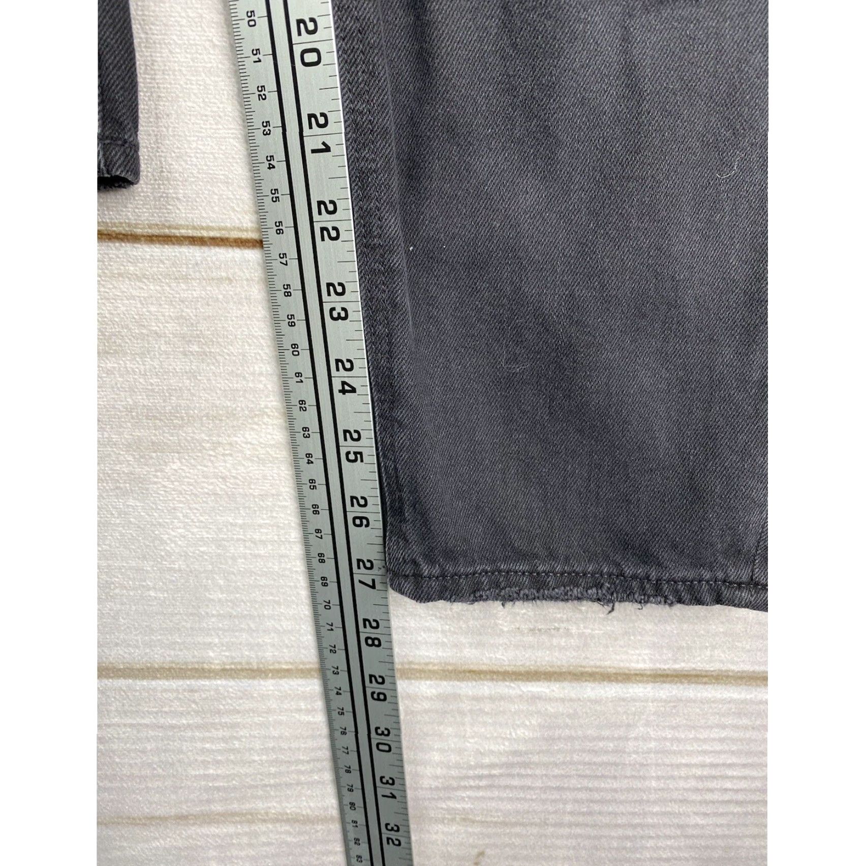 American Eagle Outfitters VINTAGE American Eagle Jeans Womens 6 Black Mom Relaxed High Rise Distressed Rips Grunge Size 28" / US 6 / IT 42 - 6 Thumbnail
