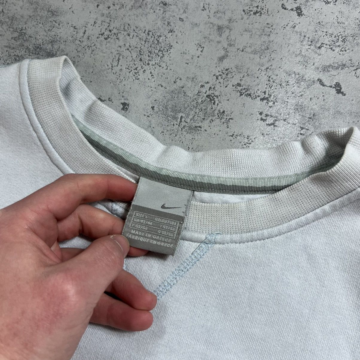 Nike 90s Nike Swoosh Vintage Y2K Oversized Blank Retro Sweatshirt Size US L / EU 52-54 / 3 - 5 Thumbnail