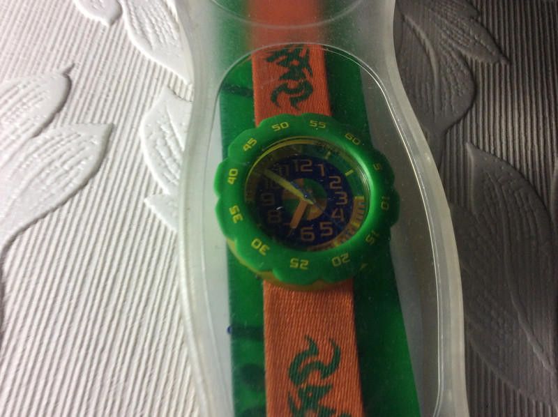 Designer Flik Flak ladies green dial watch Size ONE SIZE - 11 Thumbnail
