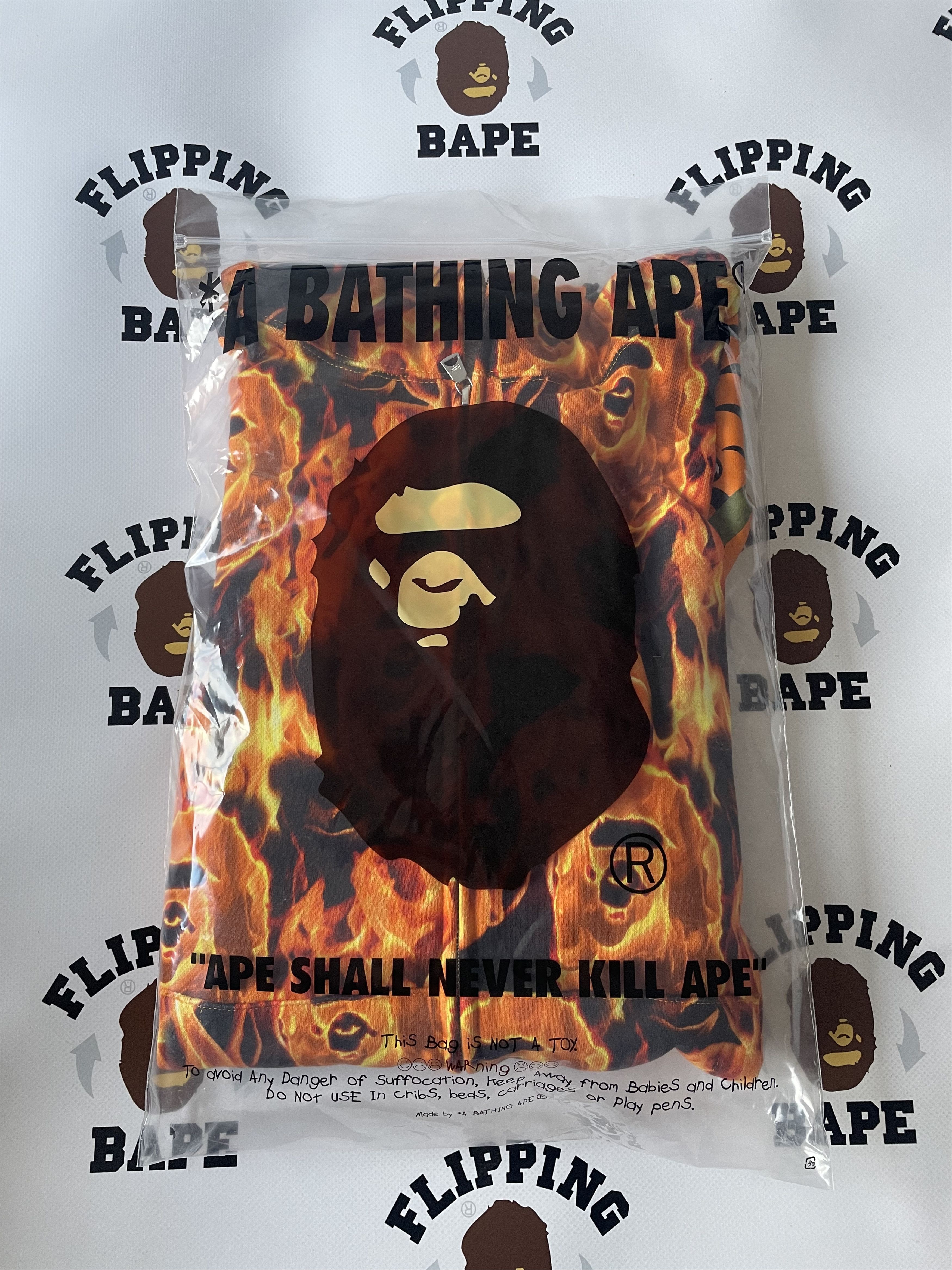 Bape BAPE FLAME SHARK FULL ZIP HOODIE Size US XXL / EU 58 / 5 - 9 Thumbnail