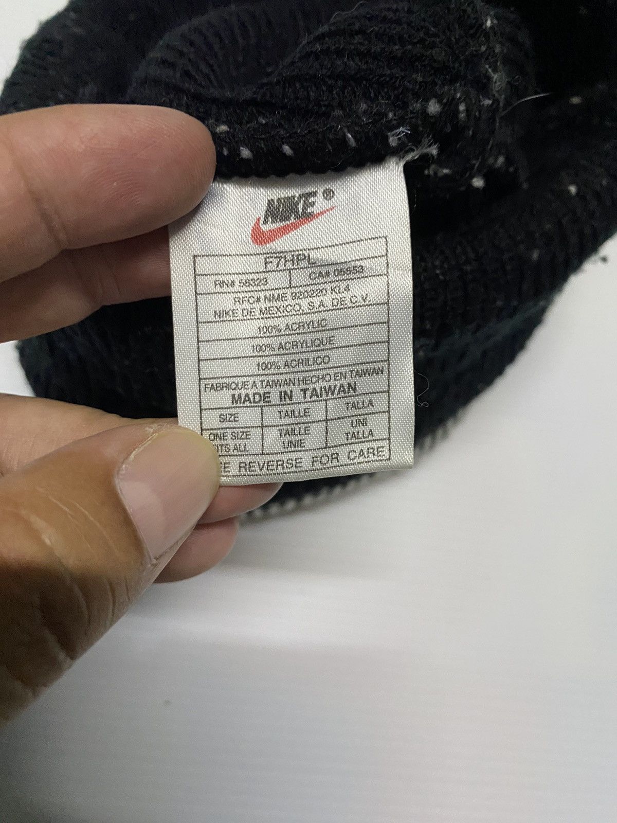 Nike Nike Small Logo Embroidery Beanie Hat Size ONE SIZE - 4 Thumbnail