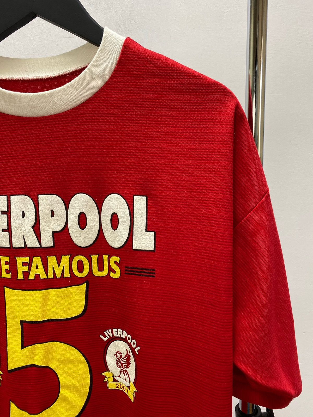 Vintage Vintage Liverpool 2001 Famous 5 Cup Winner T-Shirt Jersey Size US XL / EU 56 / 4 - 8 Thumbnail
