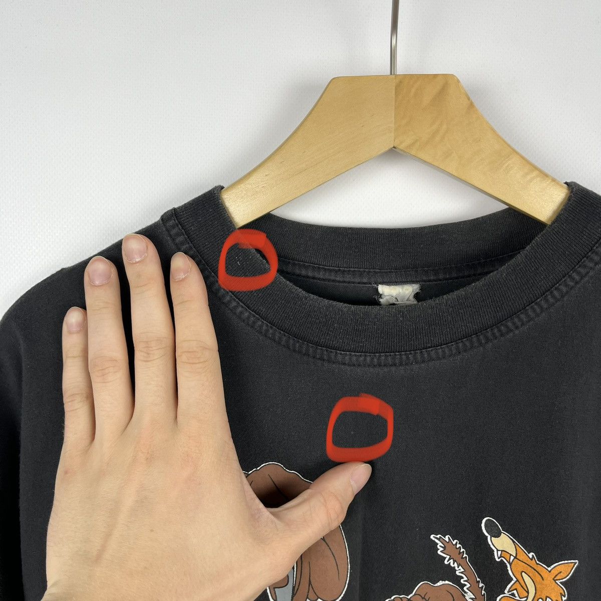 Vintage Vintage Dog in Trap adult humor y2k sex graphic tee 90’s Size US M / EU 48-50 / 2 - 12 Thumbnail