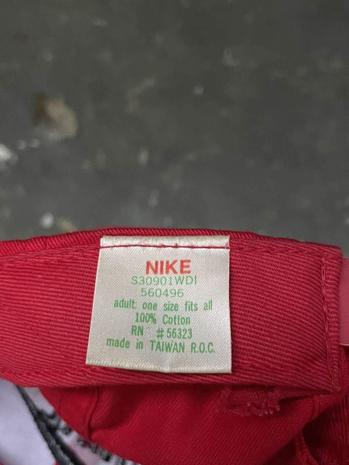 Nike Nike Vintage 80’s Red Cap Y2K Center Logo Size ONE SIZE - 9 Thumbnail