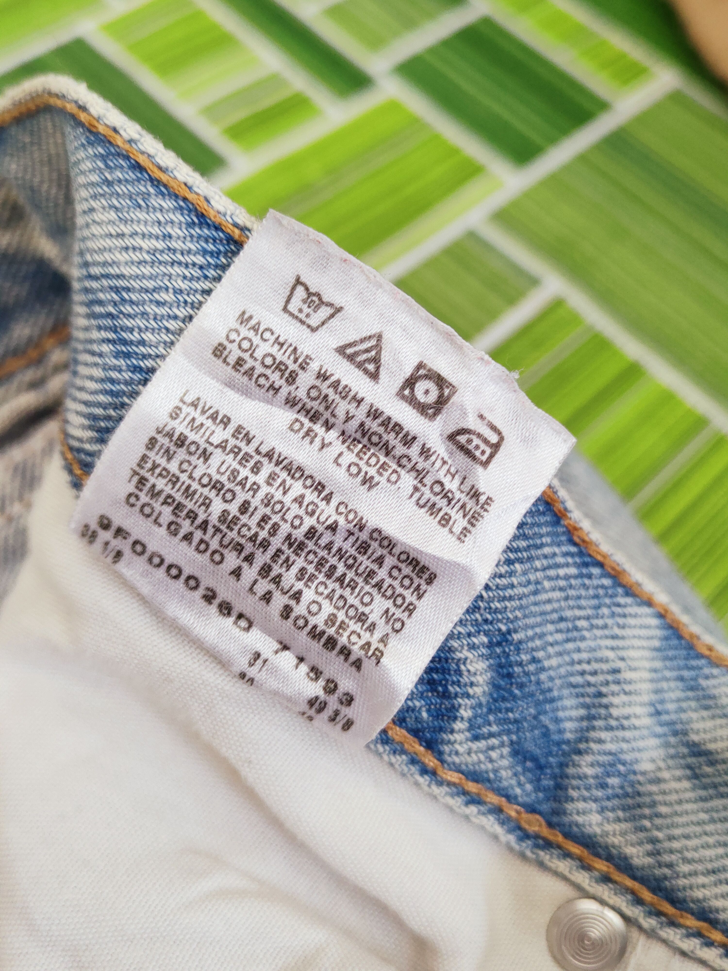 Vintage × Wrangler Vintage Wrangler Blue Faded Distressed Jeans Size US 36 / EU 52 - 14 Thumbnail