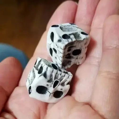 Other Handmade White Skull Dice (2 pcs) Size ONE SIZE - 1 Thumbnail