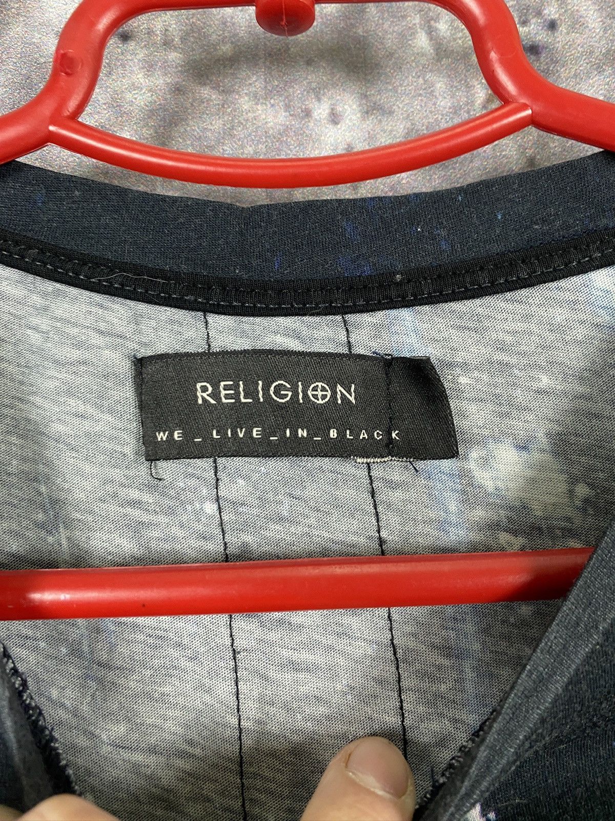 Vintage Women’s Religion We Like In Back T-Shirt Streetwear Size S Size S / US 4 / IT 40 - 6 Thumbnail