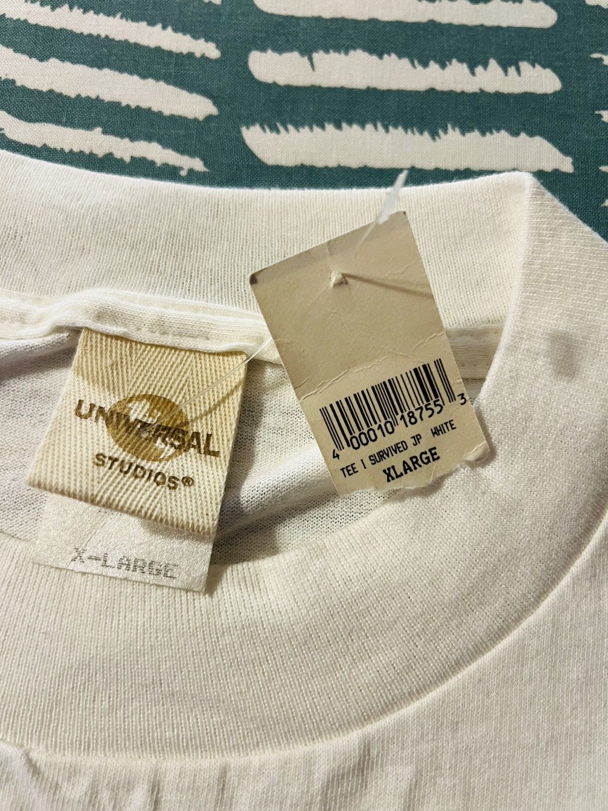 Universal Studios VTG UNIVERSAL STUDIOS 1990's Jurassic Park T-shirt XL ‘96 Size US XL / EU 56 / 4 - 25 Thumbnail