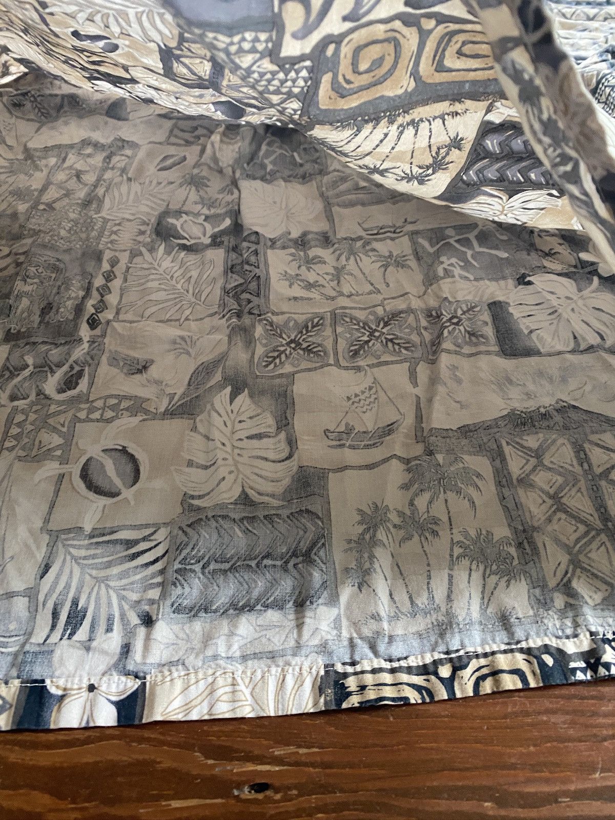 Vintage Vintage 80’s Hawaiian Beach Tribal Button Up Style Polo Size US XS / EU 42 / 0 - 12 Thumbnail