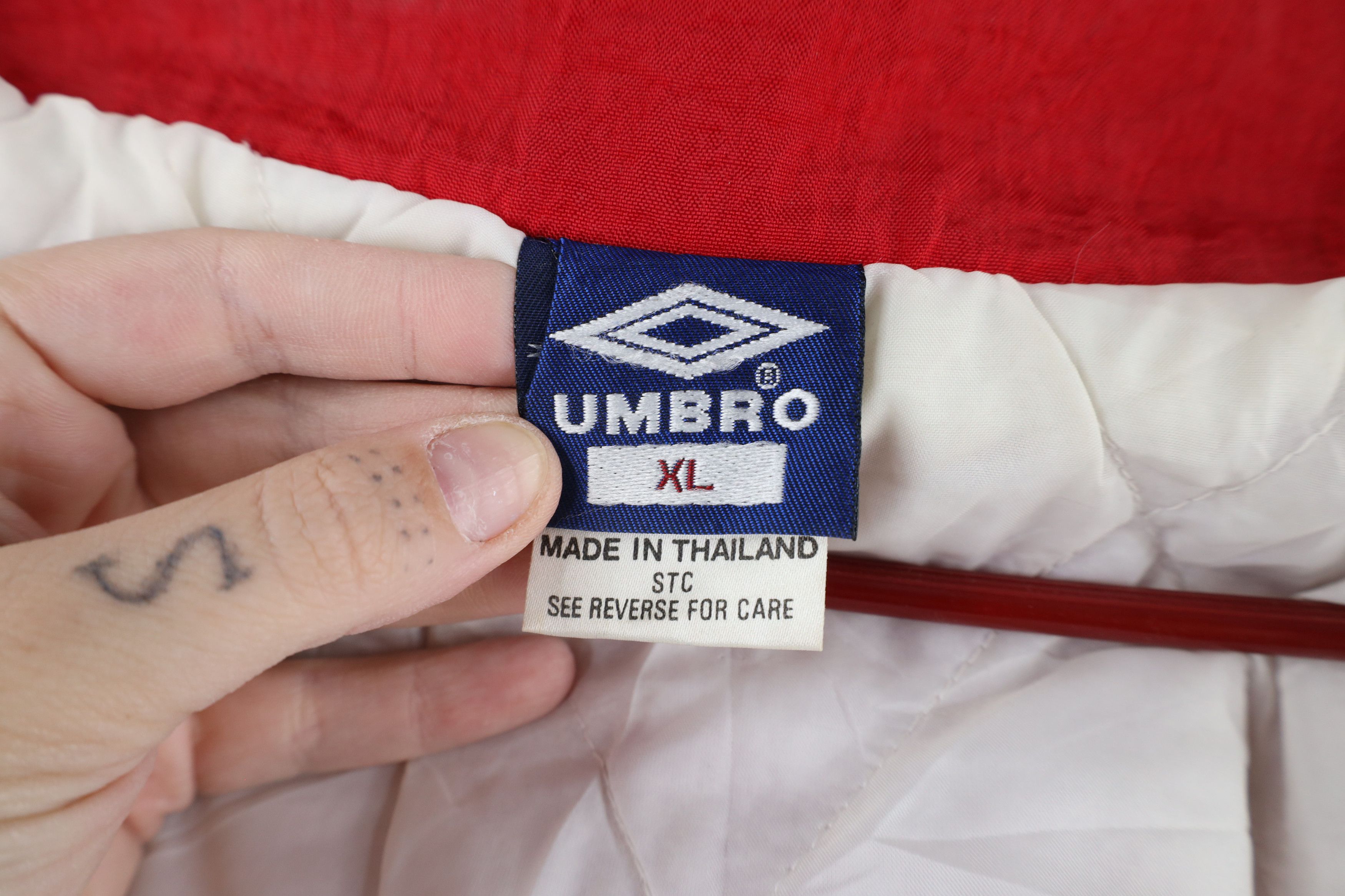 Umbro × Vintage Vintage 90s Umbro Taped Logo Soccer Hooded Puffer Jacket Red Size US XL / EU 56 / 4 - 10 Thumbnail