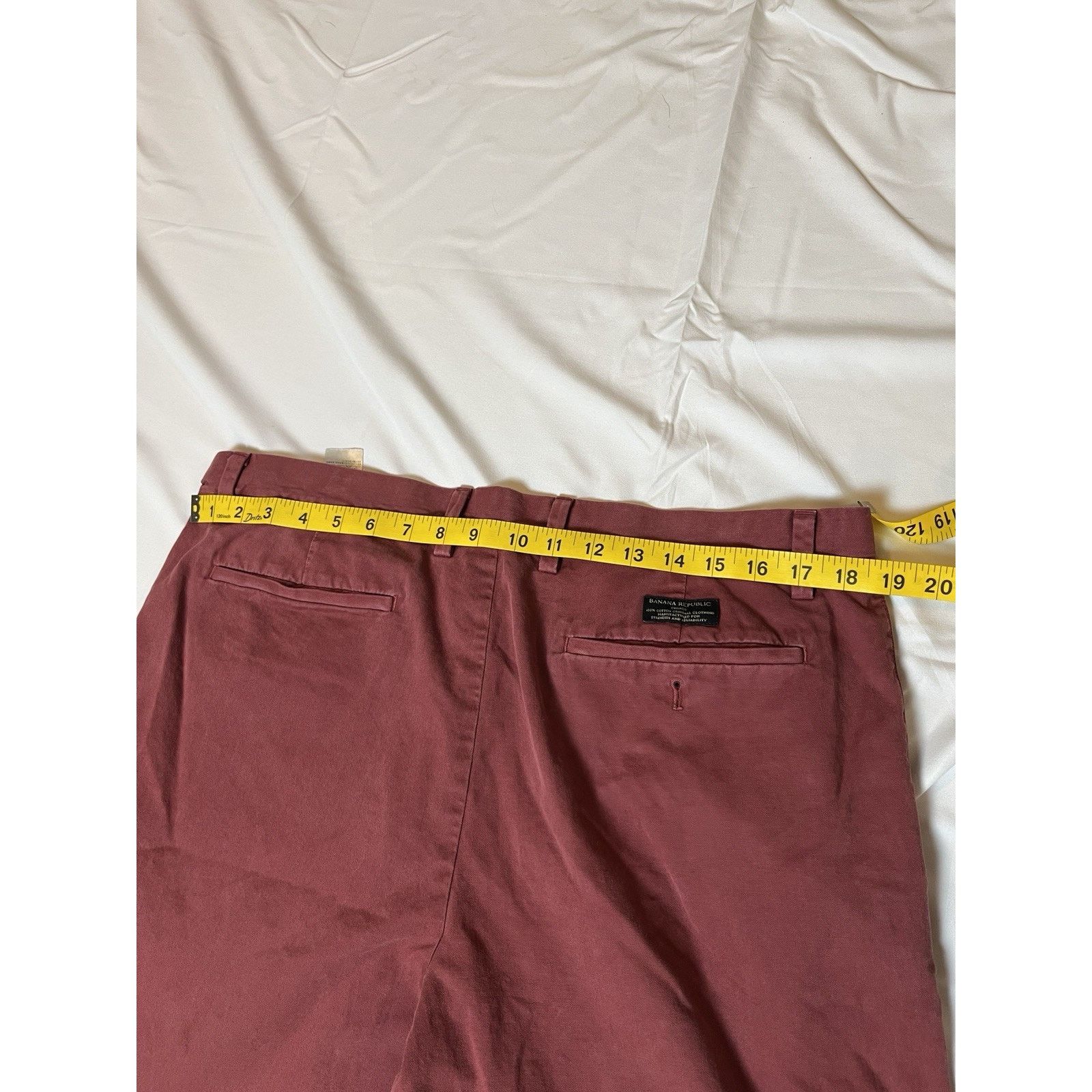 Banana Republic Banana Republic Shorts Men's 35 Red Chino Cotton Casual Size US 35 - 3 Thumbnail