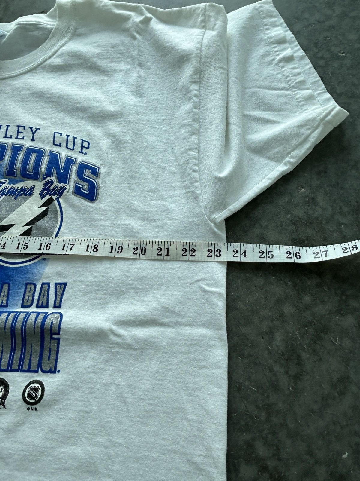 NHL Vintage Y2K Tampa Bay Lightning Stanley Cup Champs Tee Size US XL / EU 56 / 4 - 4 Thumbnail