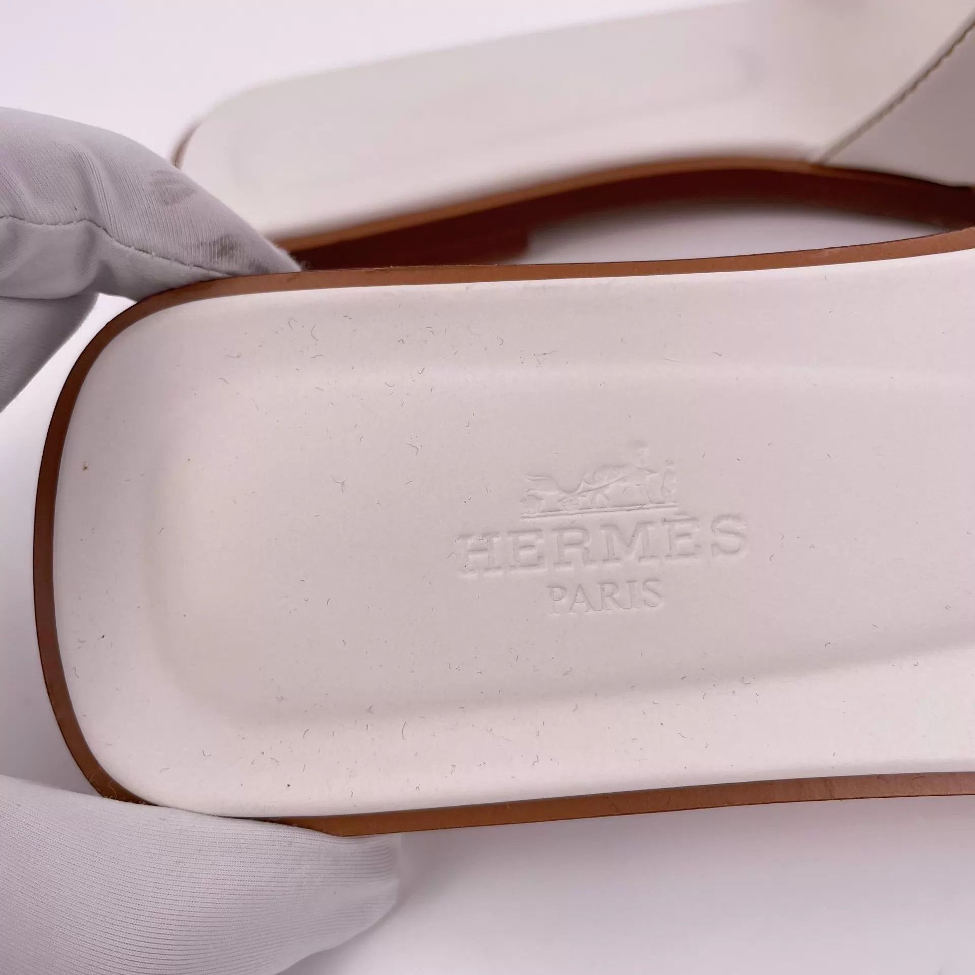 Hermes Hermès H White Leather Slipper Size 38 Size US 7.5 / IT 37.5 - 9 Thumbnail