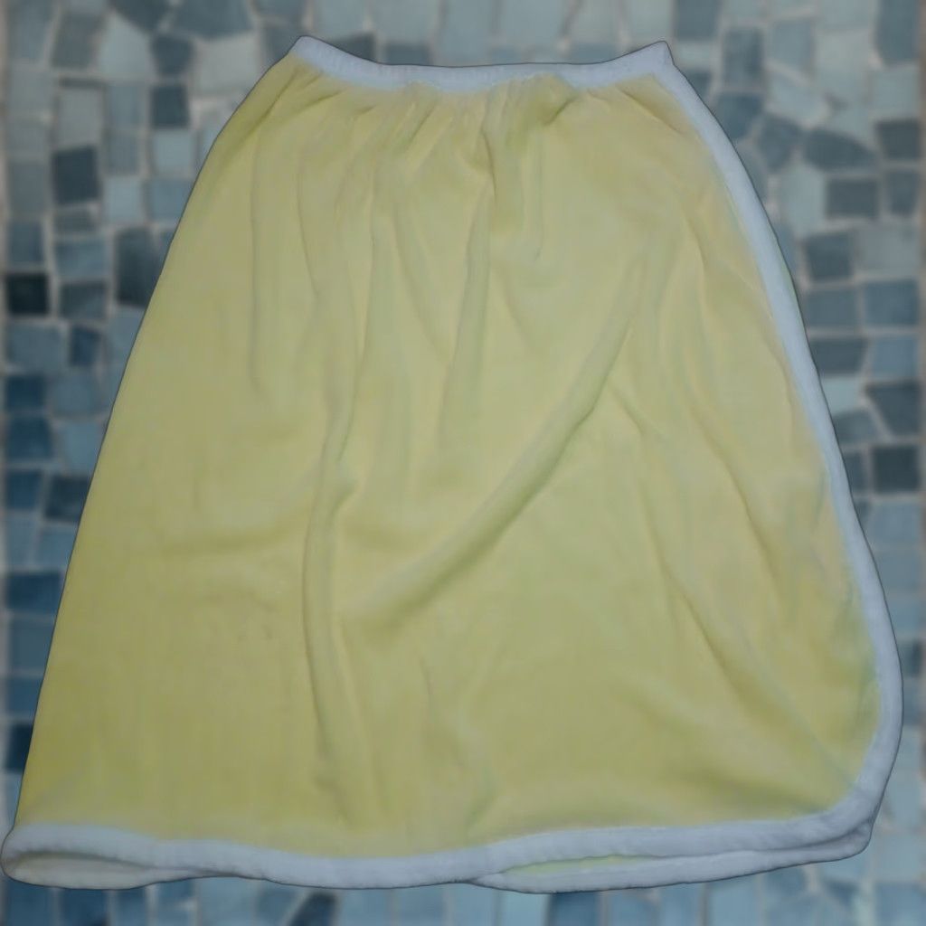 Vintage VINTAGE Beach Cover Up Wrap Womens One Size Yellow Nylon Blend with White Trim USA Made 26 to 29 Inch Waist 46-48" Hips 27" Length Size ONE SIZE - 1 Thumbnail