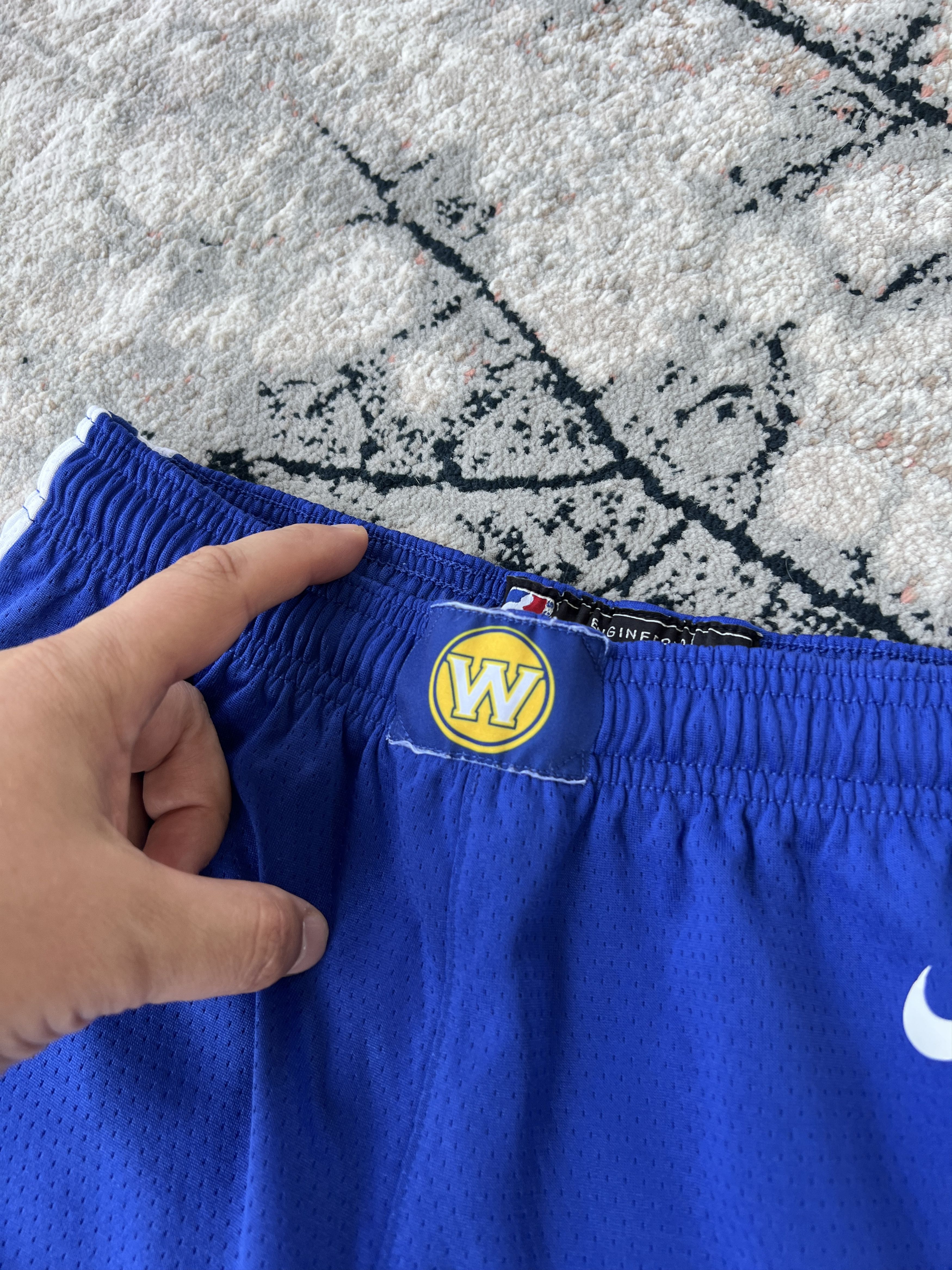 Nike Nike Team Issue Golden State Warriors Shorts Size US 30 / EU 46 - 2 Thumbnail