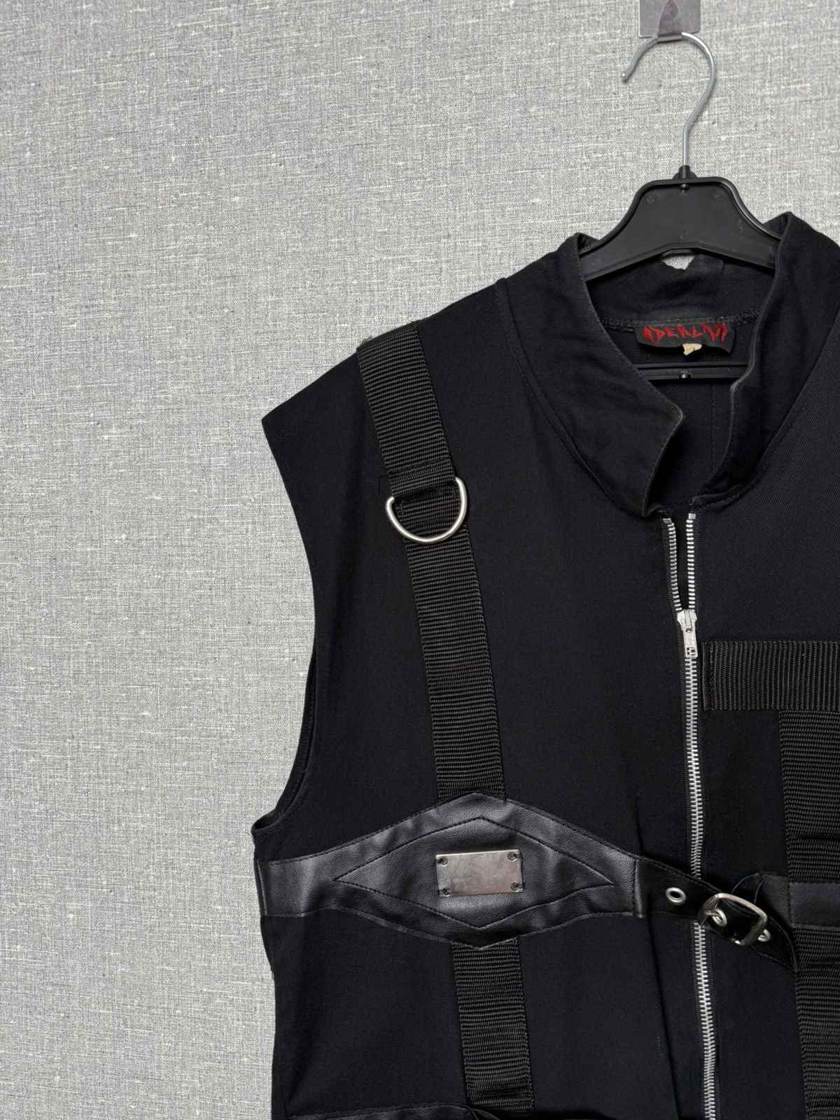 20471120 Aderlass Gothic Cyberpunk Vest With Straps & Metal Buckles Size US L / EU 52-54 / 3 - 3 Thumbnail