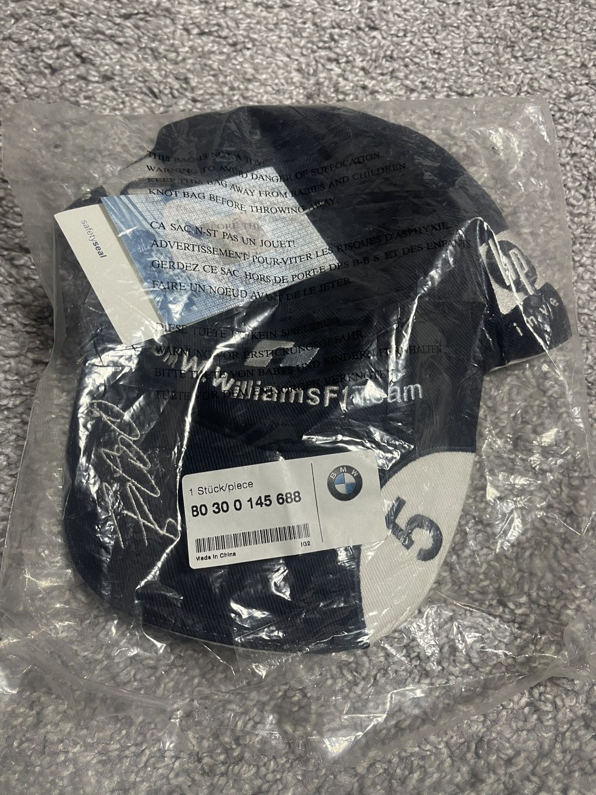 BMW × Formula 1 BMW WILLIAMS F1 CAP VINTAGE CAP FORMULA 1 HAT 2002 NEW Size ONE SIZE - 3 Thumbnail