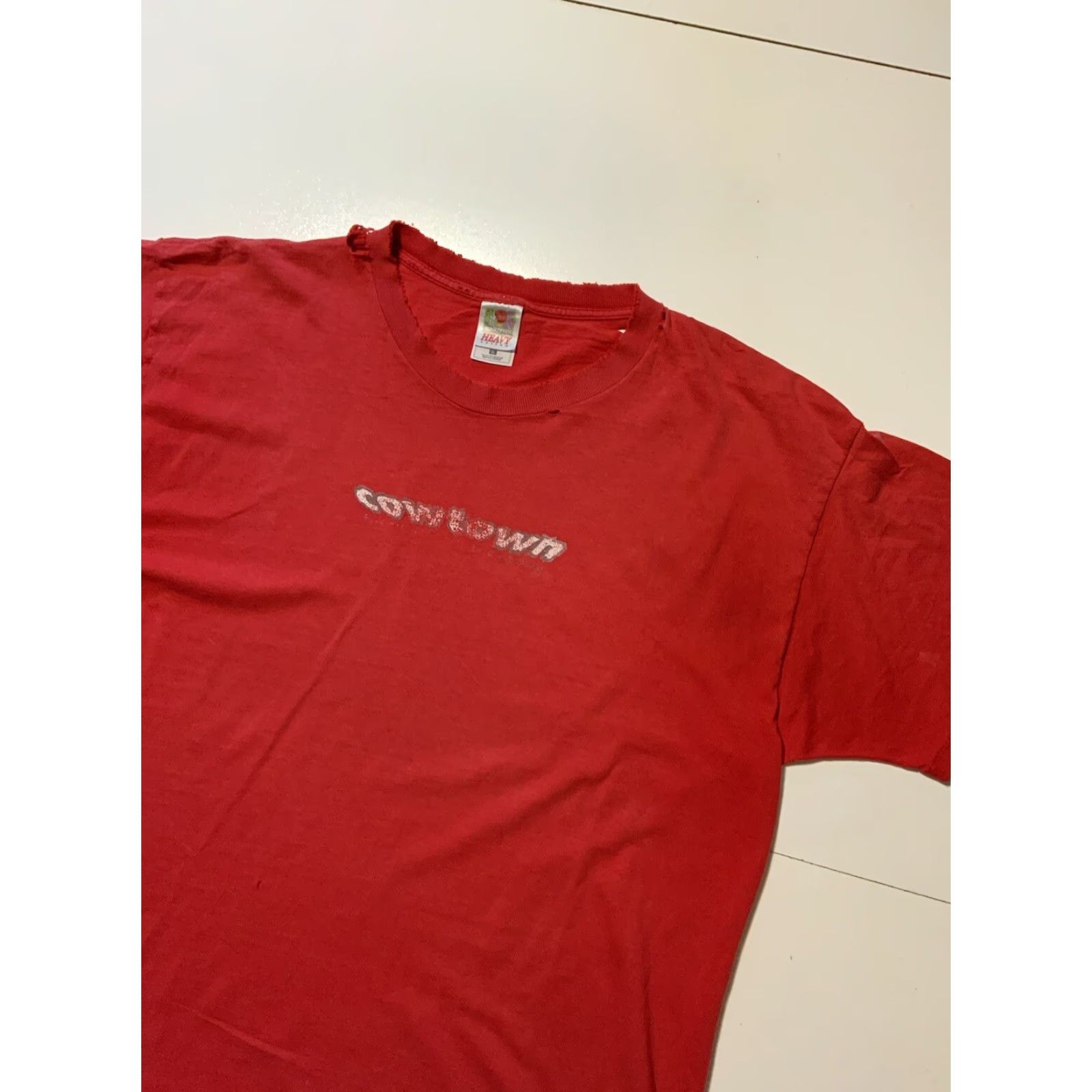 Fruit Of The Loom COWTOWN SKATEBOARDS Skate Red Graphic Crewneck S/S Distressed T-Shirt XL Men Size Red Cowtown Skateboards Crew Neck Distressed Graphic Shirt Mens XL Size US XL / EU 56 / 4 - 7 Thumbnail