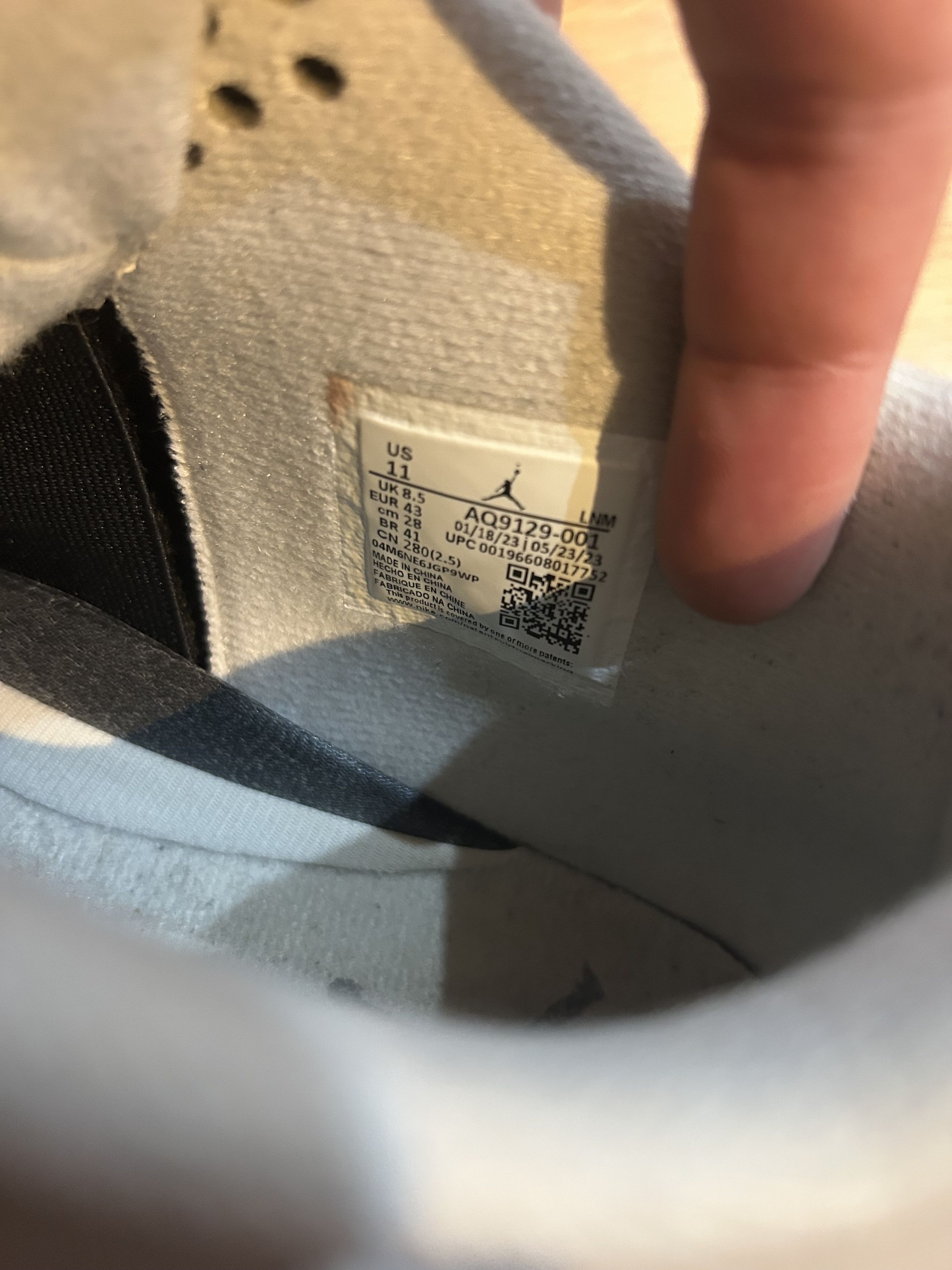Jordan Brand Nike Air Jordan 4 Frozen Moments Size US 11 / IT 41 - 6 Thumbnail