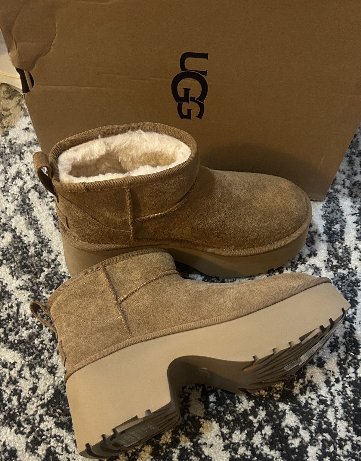 Ugg UGG Classic Ultra Mini New Heights Platform Boot Chestnut Size US 8 / IT 38 - 4 Thumbnail