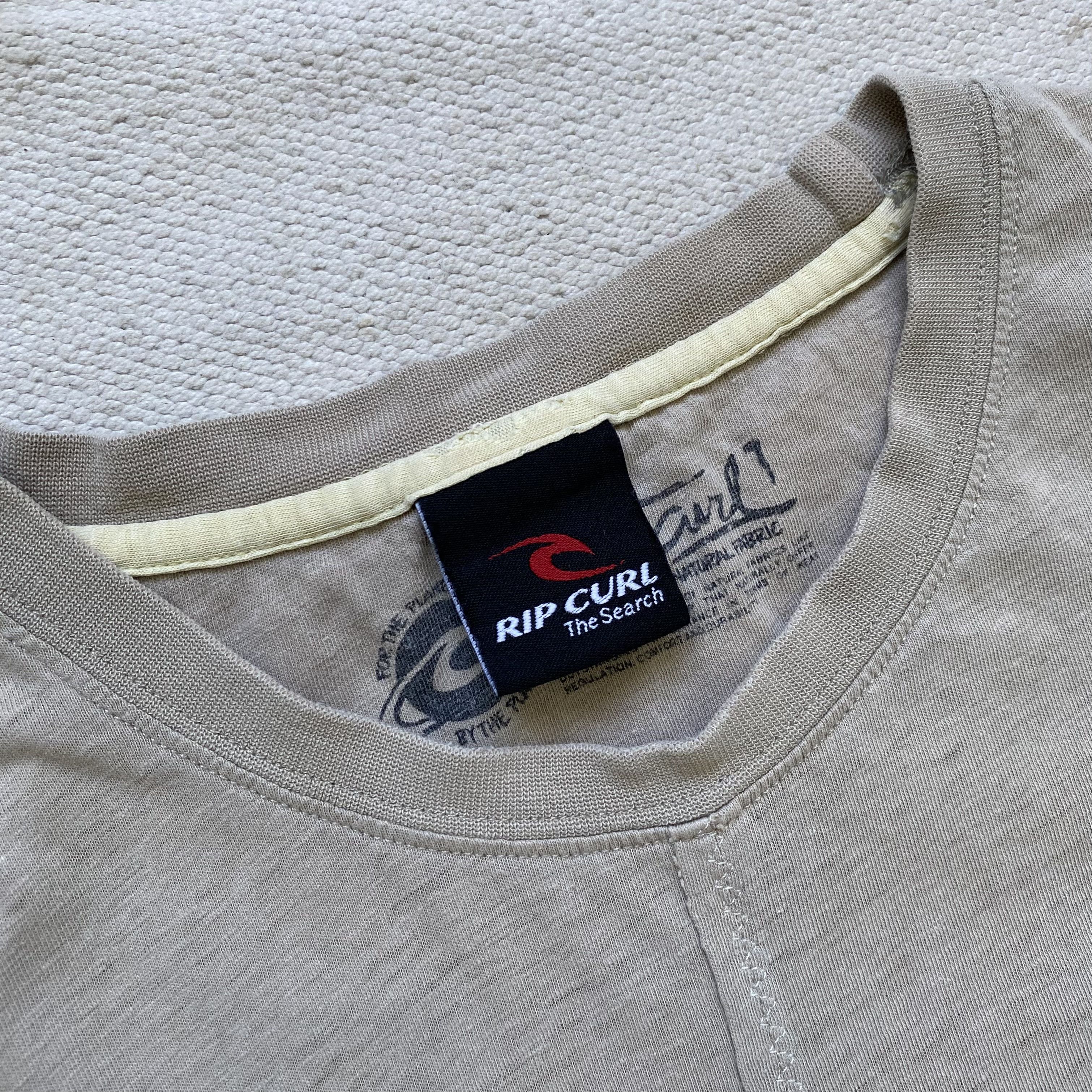 Rip Curl 🏄‍♂️ Crazy Vintage 90s Rip Curl Logo tee distressed Size US M / EU 48-50 / 2 - 5 Thumbnail