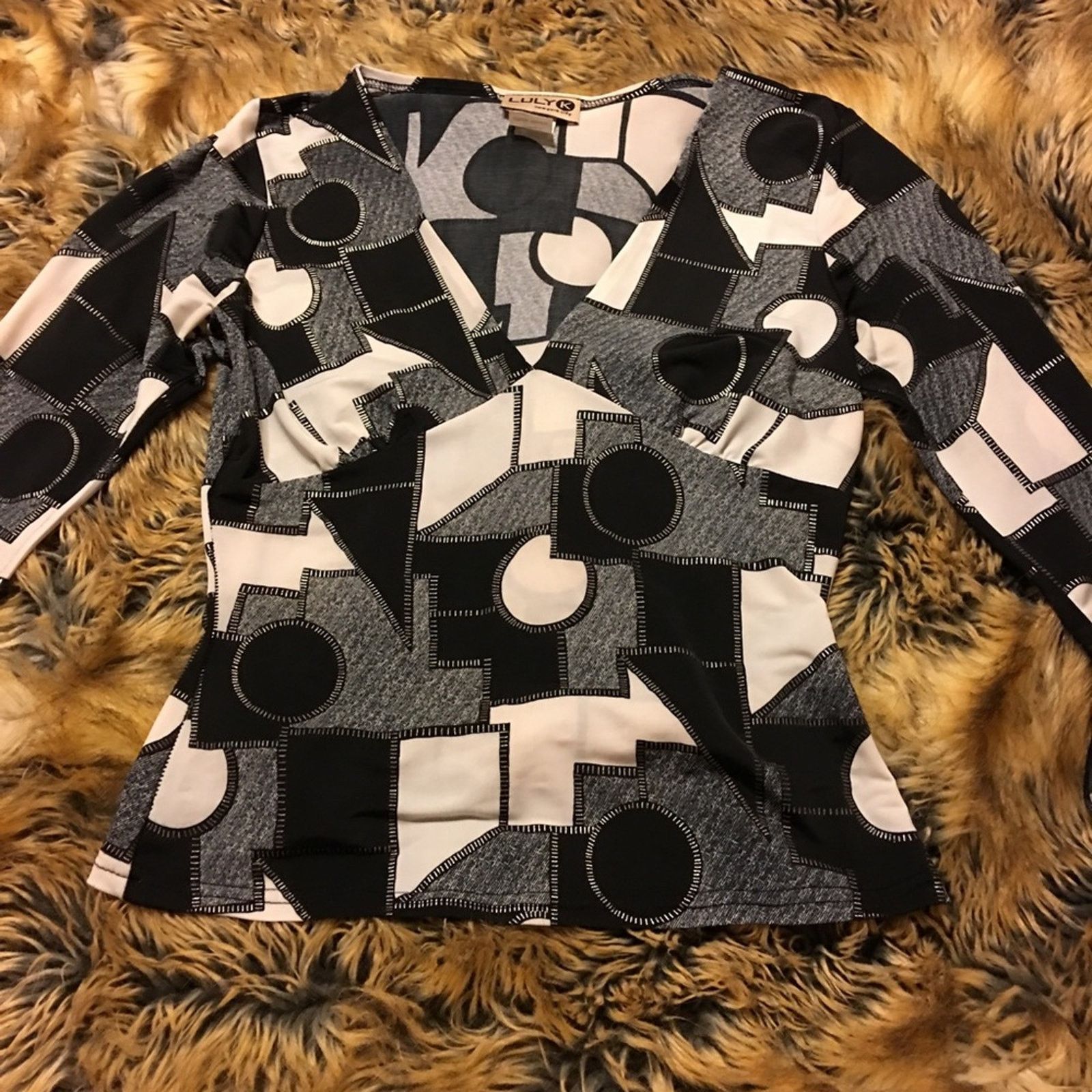 Other Luly K black & white stitch geometric top S Size S / US 4 / IT 40 - 5 Thumbnail