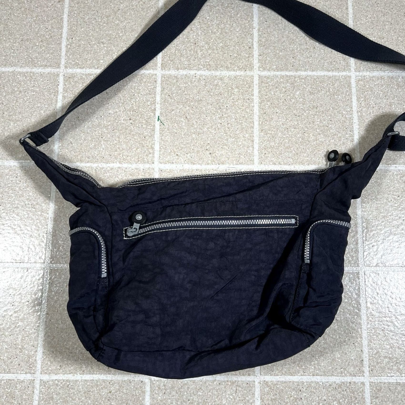 Vintage Kipling Europa Crossbody Bag Navy Women HB3122 Nylon Exterior Navy Women’s Crossbody Bag Kipling Europa Navy Women HB3122 Size ONE SIZE - 3 Thumbnail