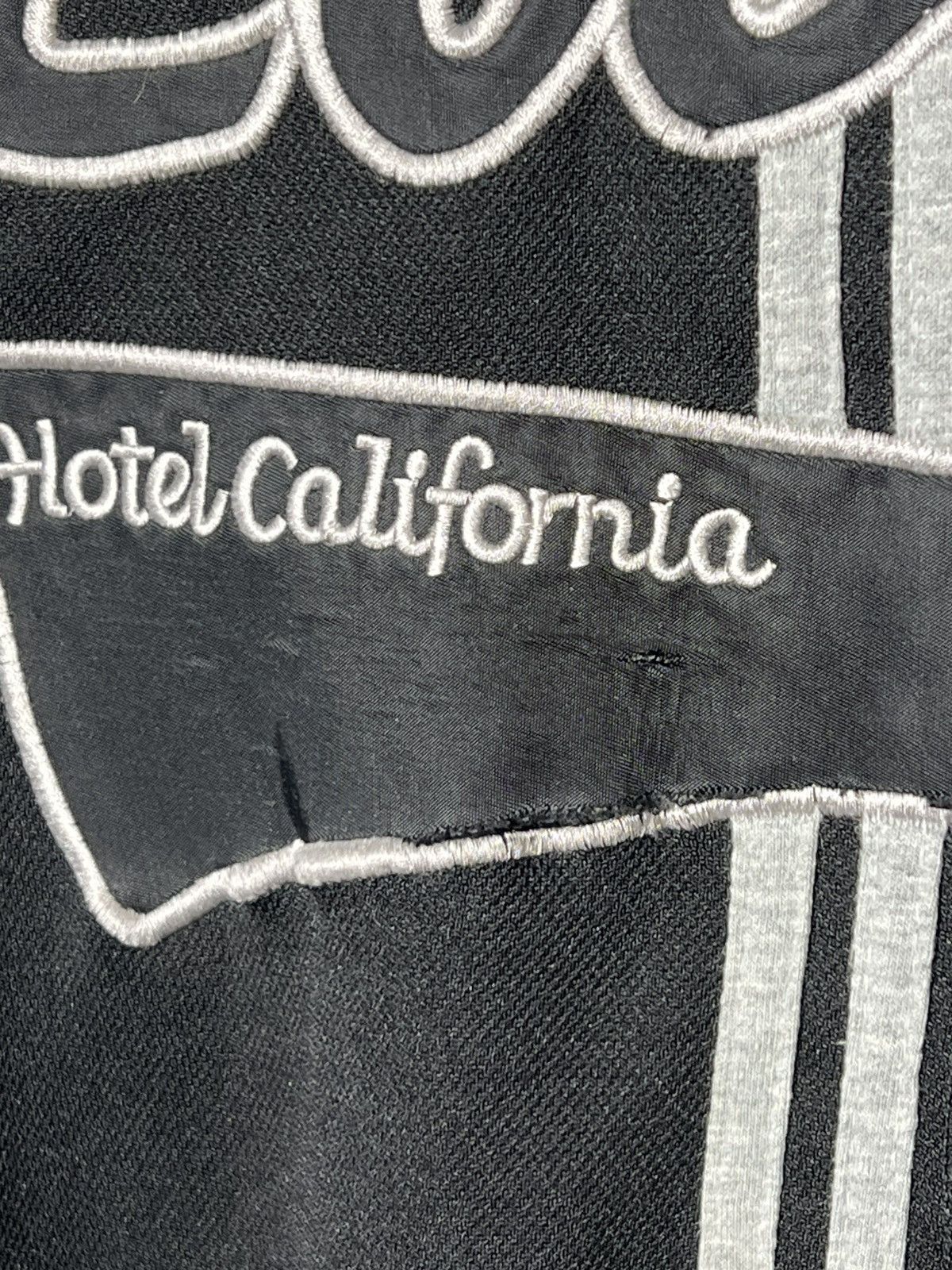 Vintage Vintage Eagles Hotel California 2003 Tour Baseball Jersey Size US XL / EU 56 / 4 - 4 Thumbnail