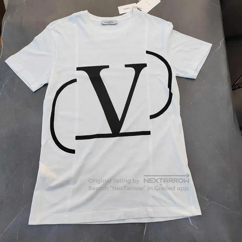 Valentino White Short Sleeve Cotton T-Shirt .